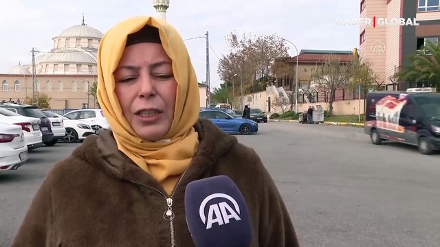 Kadıköy metrosunda bıçakla tehdit edilen genç kızın annesi konuştu: İmdat diye bağırdık, çığlık attık, ses seda yok