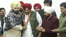 Popular Punjabi singer Sidhu Moosewala joins Congress