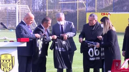 SPOR MKE Ankaragücü, farkındalık maçında koltuk değnekleriyle mücadele etti