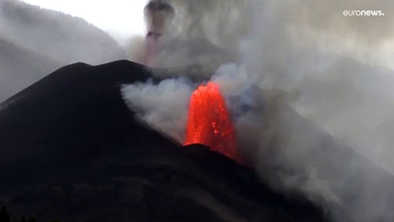 La Palma: Gewaltige Fontäne und Regenfront sorgen für Unruhe