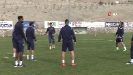 Mounir Chouiar: "Galatasaray maçında yenen taraf olmak istiyoruz"