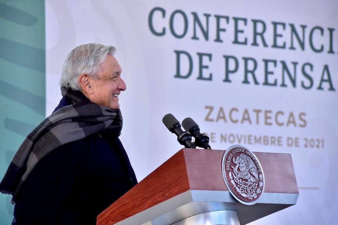 "Conservadores" utilizan a familiares de niños con cáncer: AMLO