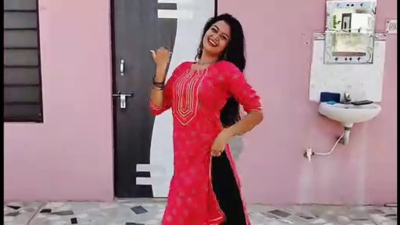 64 PEDI KI HELI | RENUKA PANWAR | DANCE COVER BY NEELU MAURYA | NEW HARIYANVI SONGS