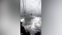 Vídeo: Com força do vento, helicóptero tem dificuldades para pousar em Cascavel