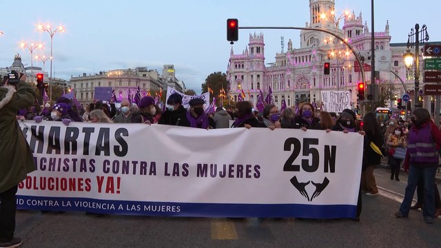 Decenas de manifestaciones claman acabar con la violencia machista