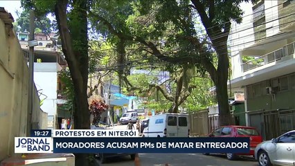 Moradores acusam a polícia de ter matado um entregador no Morro do Palácio, em Niterói.