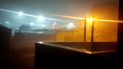 Vídeo: veja a força do vento que atingiu o Bairro Tropical em Cascavel