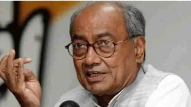MP: Digvijay Singh performs Ramdhun at BJP MLA home