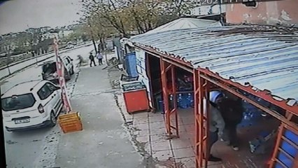 Kurstan çıkan 10 yaşındaki öğrenciye kamyonet çarptı
