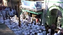 Sea of devotees at Shri Siddheshwar Maharaj Yatra in Solapur, Maharashtra