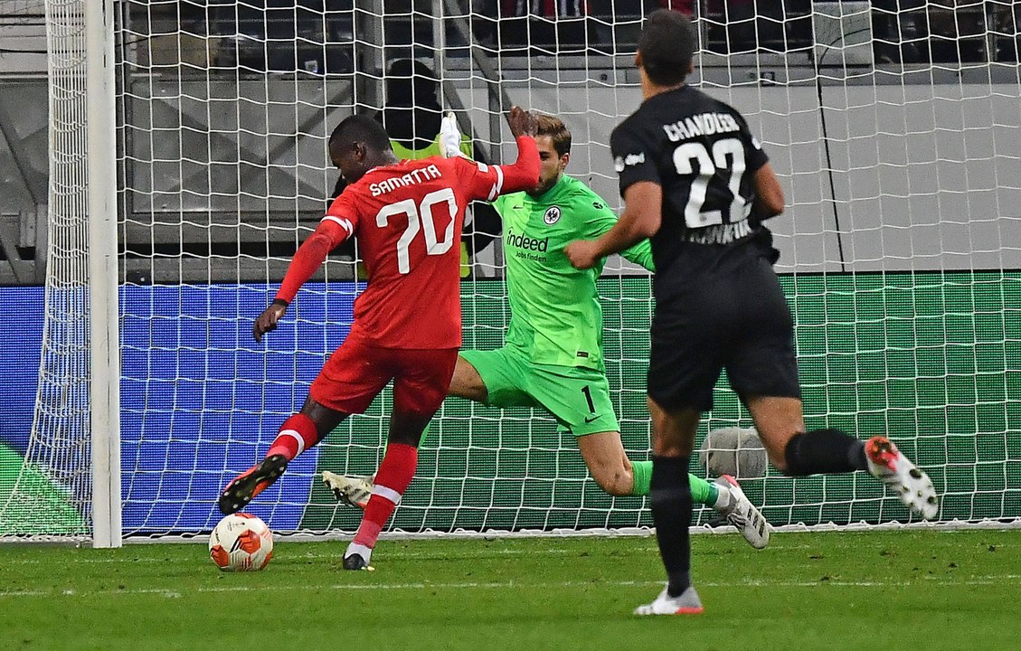 'Nicht kompakt, viele Räume zugelassen, da war mehr drin': Trapp hadert mit Remis