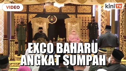 Download Video: 11 exco Melaka angkat sumpah, 8 muka baru