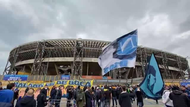 Familiares y amigos de Maradona acuden a una misa en su recuerdo en el primer aniversario de su muerte