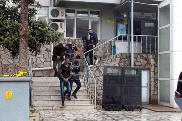 Uşak'ta 2 torbacı tutuklandı