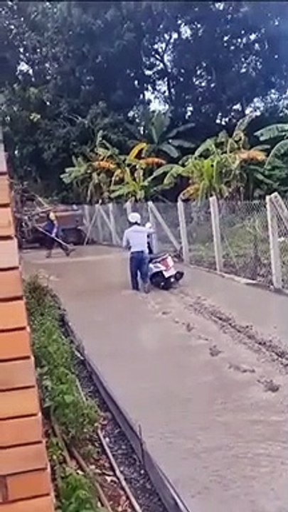 Quand ton voisin te pourris ton allée fraichement bétonnée !