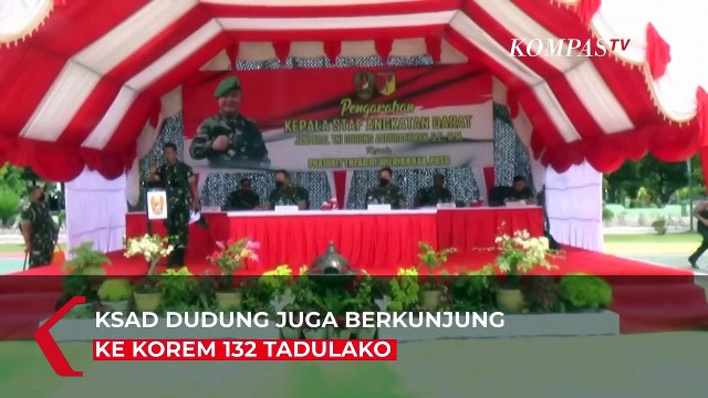 Momen KSAD Dudung Digendong Prajurit TNI di Poso