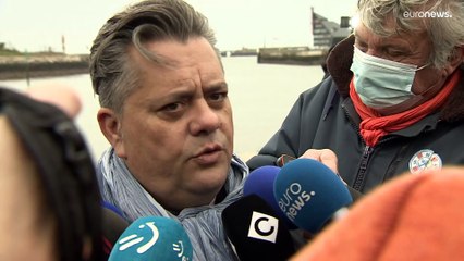 Les pêcheurs français bloquent le tunnel sous la Manche pour obtenir leurs licences