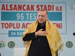 CUMHURBAŞKANI ERDOĞAN'IN KATILIMIYLA DEPREM KONUTLARININ TAPULARI TESLİM EDİLDİ