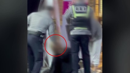 만취 여성 머리채 잡은 부산 경찰 대기발령 / YTN