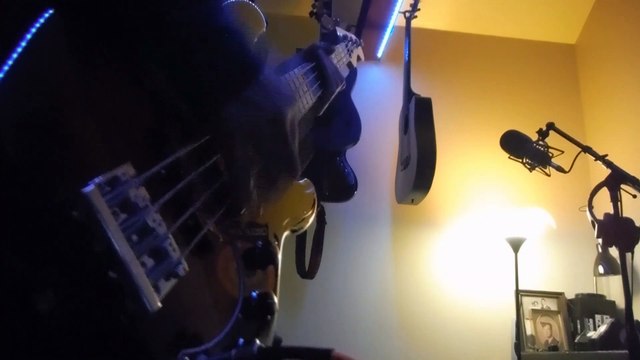 Queens of the Stone Age - No One Knows (cover)