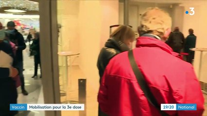 Covid-19 : mobilisation pour administrer leur 3e dose à 19 millions de Français