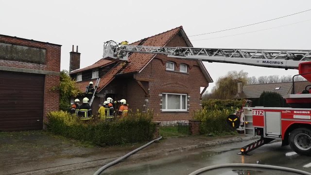 Début d'incendie dans la toiture d'une habitation à Wattripont