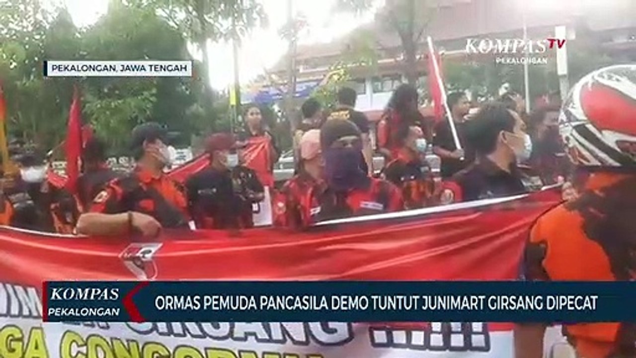 Ormas Pemuda Pancasila Unjuk Rasa Tuntut Junimart Dipecat