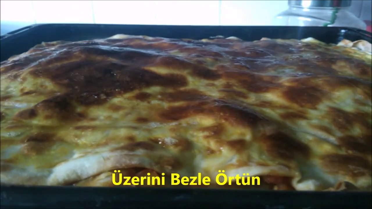 Kabaklı Sebzeli Börek Tarifi (Göçmen Böreği) Nasıl Yapılır ?