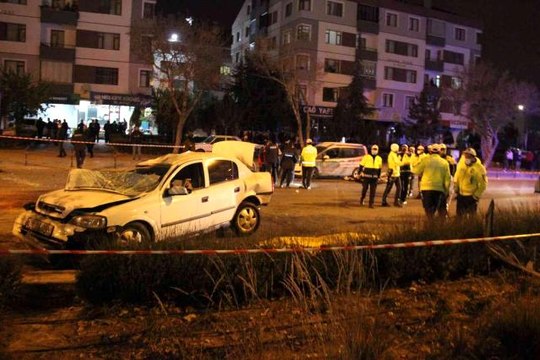 Son dakika haber... İki gencin öldüğü kazanın güvenlik kamerası görüntüsü ortaya çıktı