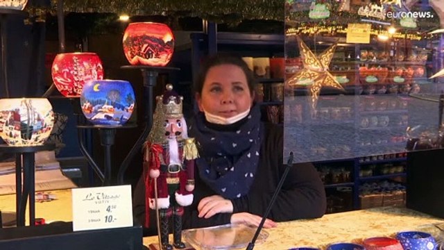 In metà Germania cancellati i tradizionali mercatini di Natale, resistono a Francoforte