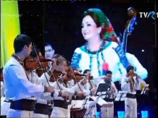 Laura Lavric - La crasma la Costanel (Spectacol aniversar Benone Sinulescu 2011)