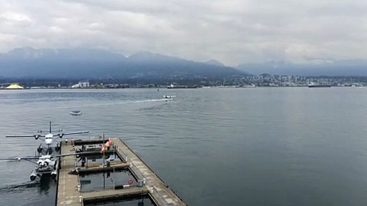 Seaplane transiting Part 4 Vancouver Harbour