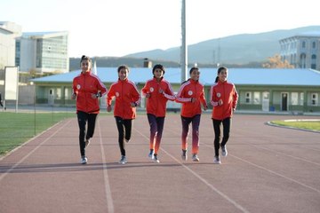 Bingöllü kızların atletizmdeki yeteneği okuldaki başarılarını da artırdı