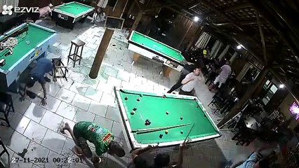 Assaltantes armados invadem torneio de sinuca e roubam R$ 23 mil em Barra Velha
