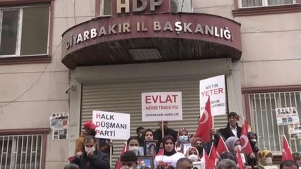 Diyarbakır annelerinden çocuklarına "teslim ol" çağrısı