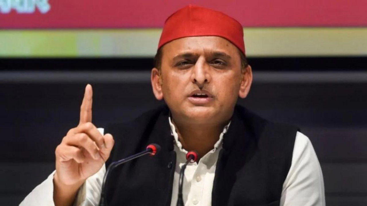 UP: Akhilesh Yadav slams Yogi Govt over TET paper leak