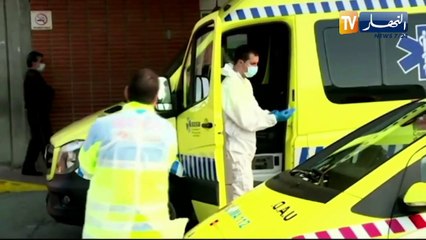 المتحور الجديد لفيروس كورونا يهوي بأسعار النفط وبرنت بأقل من 72 دولار