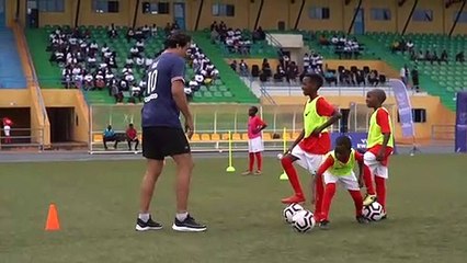 Le Paris SG et Rai inaugurent une école de football au Rwanda