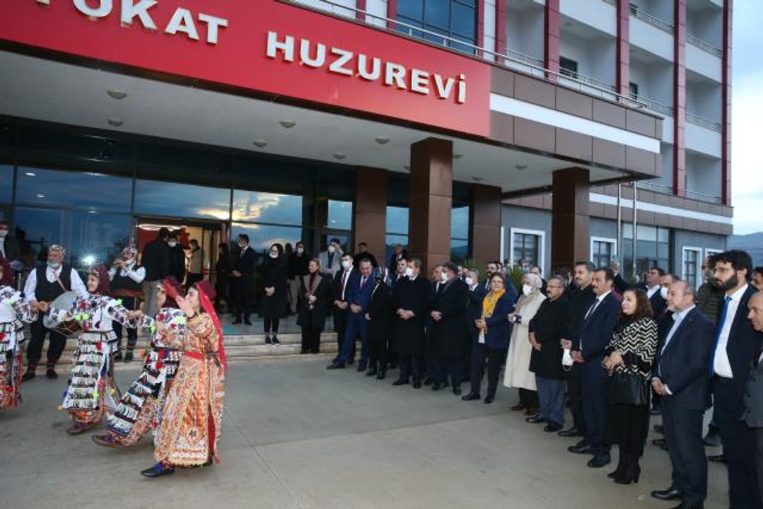 Aile ve Sosyal Hizmetler Bakanı Yanık, Tokat'ta ziyaretlerde bulundu