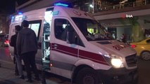 Son dakika haber: Taksim'de bıçakla bacağından yaralanan şahıs hastaneye kaldırıldı