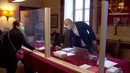 Apoyo mayoritario al pase covid en el referendum celebrado en Suiza este domingo