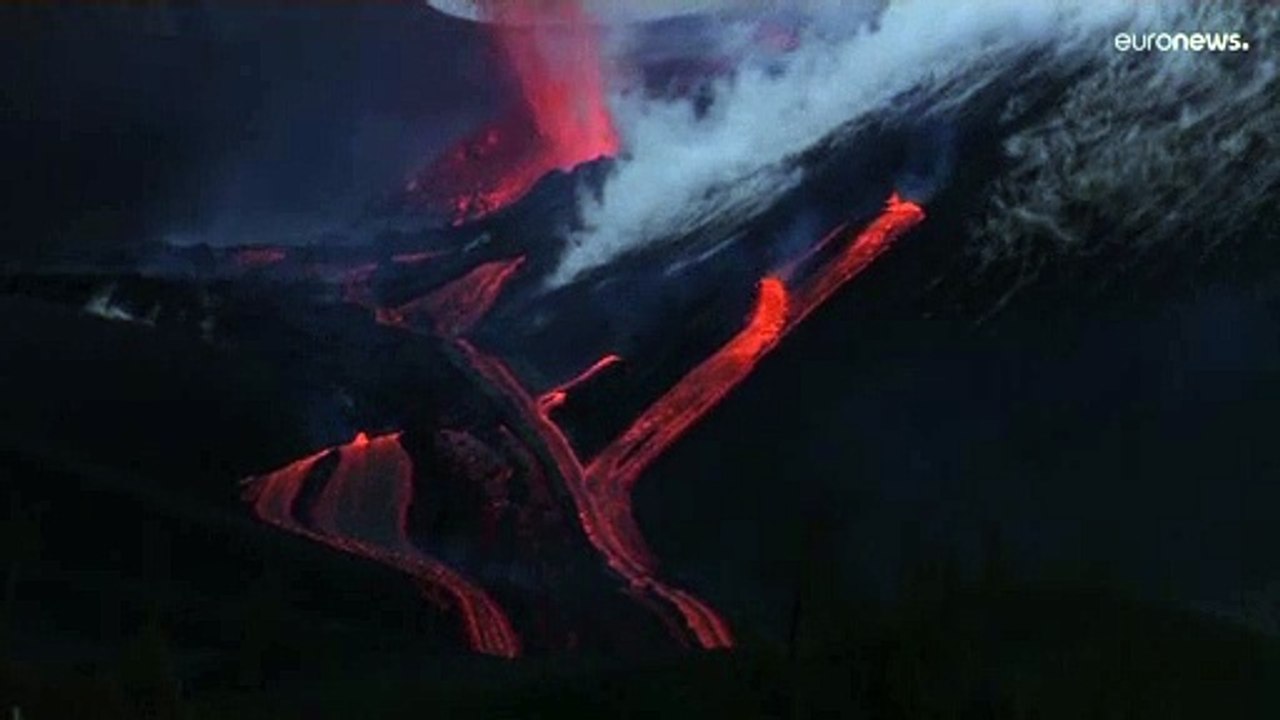 Begleitet von 30 Erdbeben: Neuer Schlund öffnet sich auf La Palma