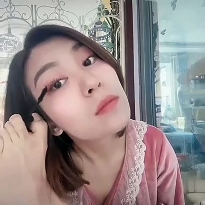 make-up
