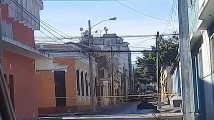 Vea el momento que expertos detonan granada que fue lanzada contra agentes de la PNC
