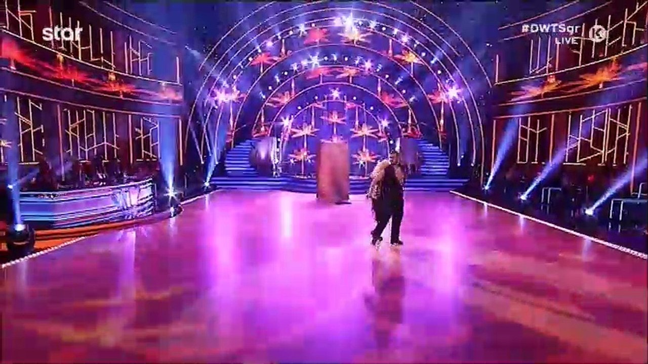 DWTS: Τα έδωσε όλα η Μπέσυ Αργυράκη! Το φιλί στ...
