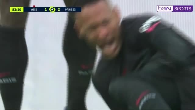 Marquinhos nets a brace, but PSG suffer Neymar injury blow