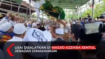 Sholawat Berkumandang di Pemakaman Ameer Azzikra, Dimakamkan di Samping Ustaz Arifin Ilham