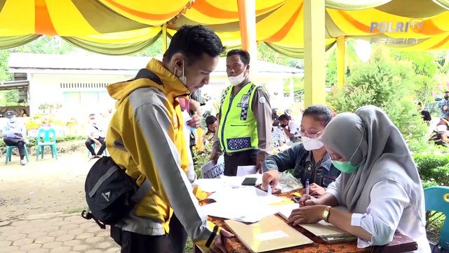 Kapolres Simalungun Dampingi Kapoldasu Tinjau Vaksinasi Serentak Indonesia Diwilkum Polsek Bosar Maligas