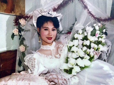 Người phụ nữ gây sốt với nhan sắc đẹp chẳng kém diễn viên Hồng Kông