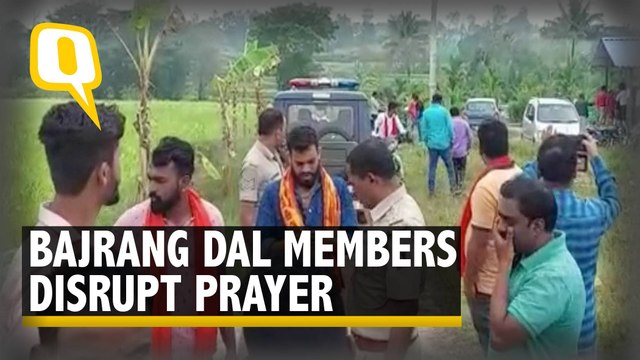 Watch | Bajrang Dal Members Barge Into Christian Prayer Hall in Karnataka, Allege Forced Conversion